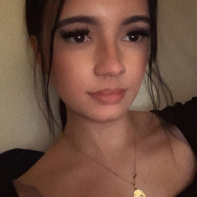 Babysitter in Vénissieux: Melina