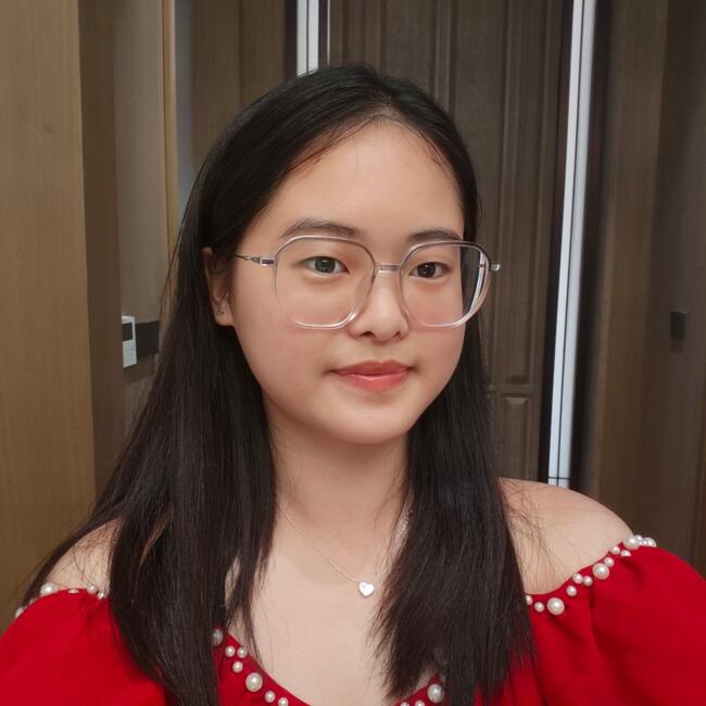 Babysitter in Bray: Emma