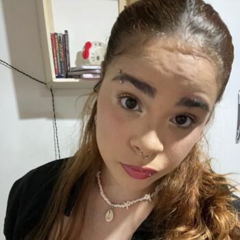 Babysitter in Taubaté: Daphny