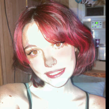 Babysitter in Warwick: Caedence