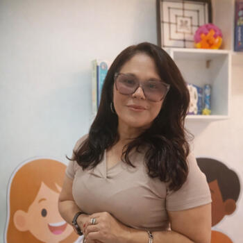 Babysitter Maceió: Andreza