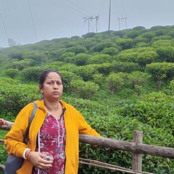 कोलकाता में बेबीसिटर: Jayanti