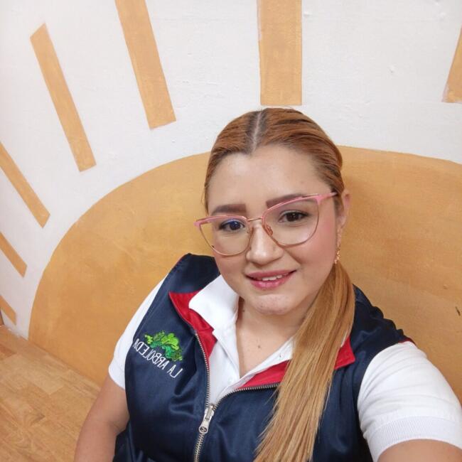 Babysitter in Medellín: Leidy tatiana