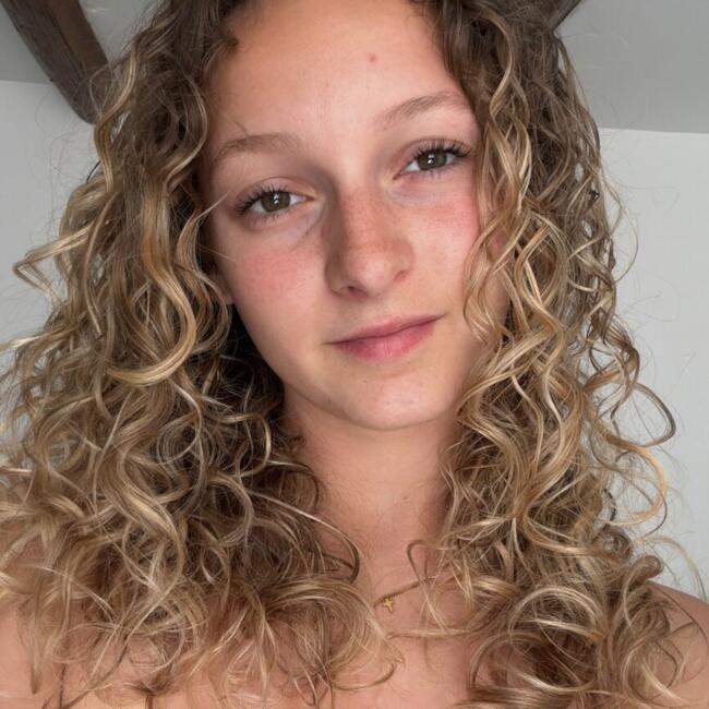 Babysitter in Salon-de-Provence: Lucie