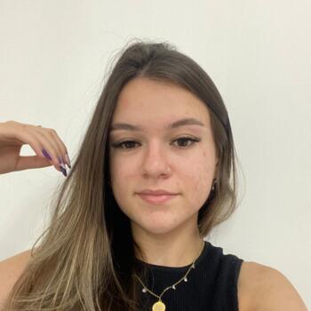 Babysitter in Artur Nogueira: Thalya