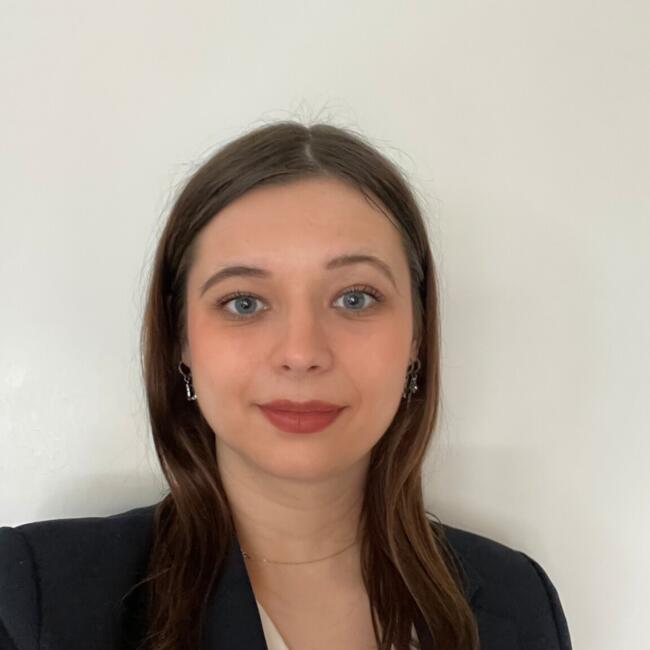 Babysitter in Noisy-sur-École: Anne-Sophie