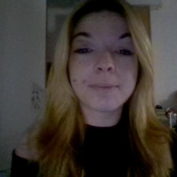 Babysitter Angra do Heroísmo: Júlia