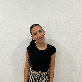 Canguro en Elche: Valeria