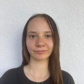 Babysitter in Amstetten: Laura&Lisa-Marie