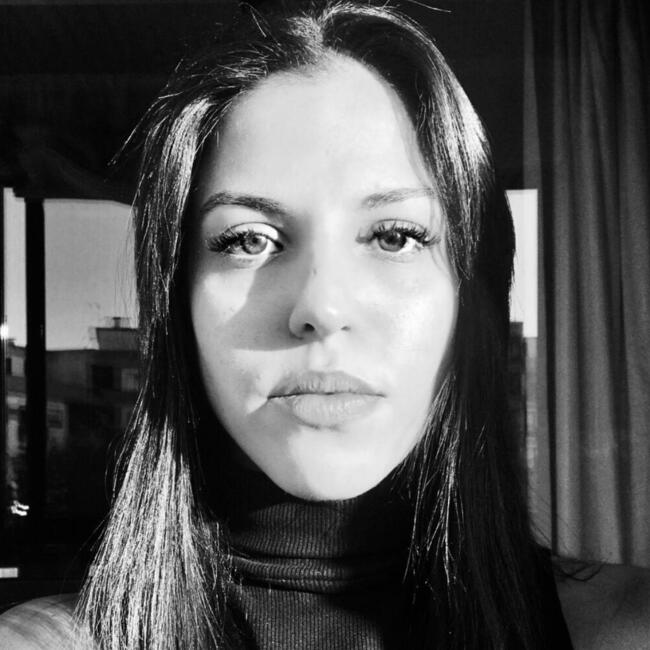 Babysitter in London: Mariana