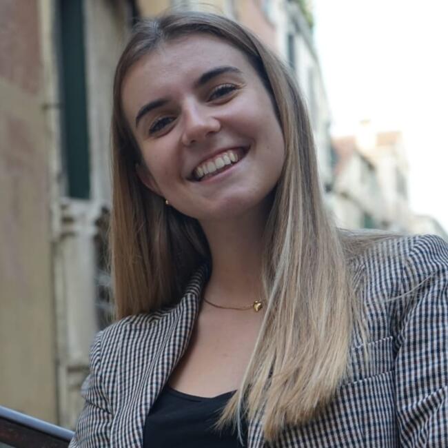 Babysitter in Paris: Vittoria