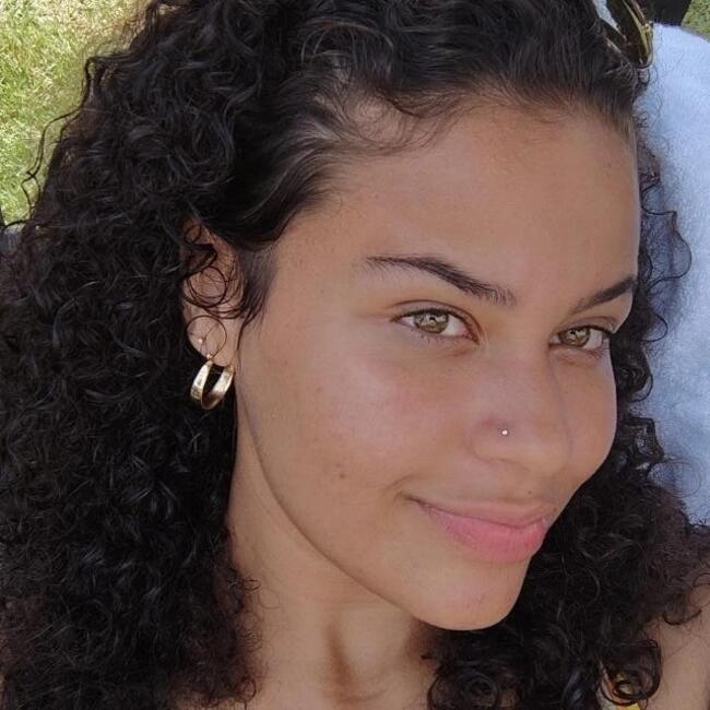 Babysitting job in Belo Horizonte: Ana Carolina