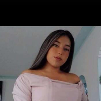 Babysitter Quevedo: Hillari