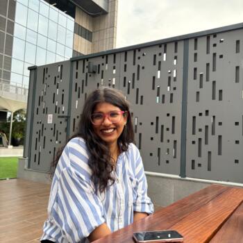 हैदराबाद में बेबीसिटर: Jahnavi