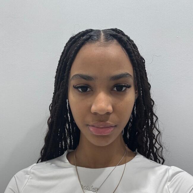 Babysitter in Dagenham: Kelsie