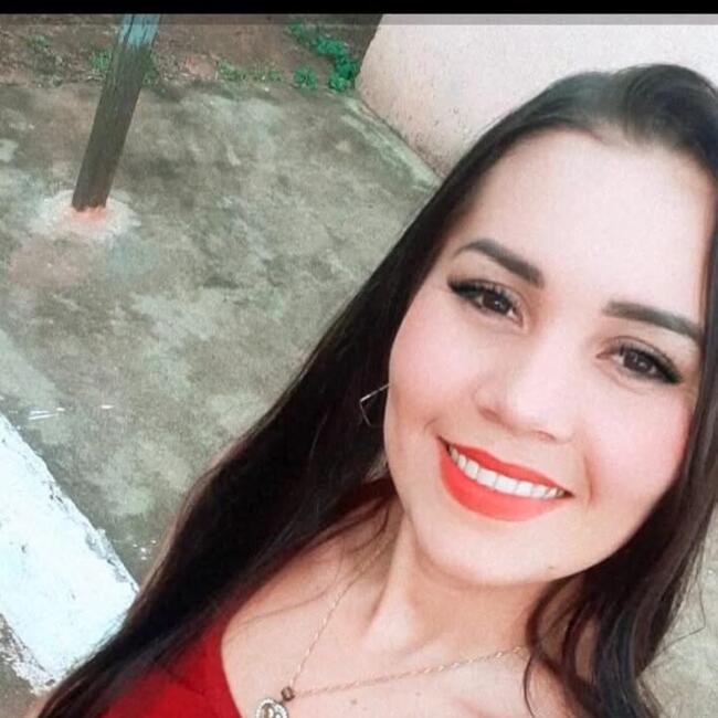 Babá em Aparecida de Goiânia: Helane samili