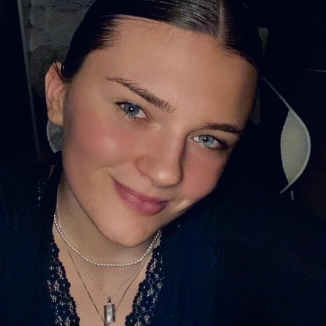 Babysitter in Saint-Etienne: Nataléna