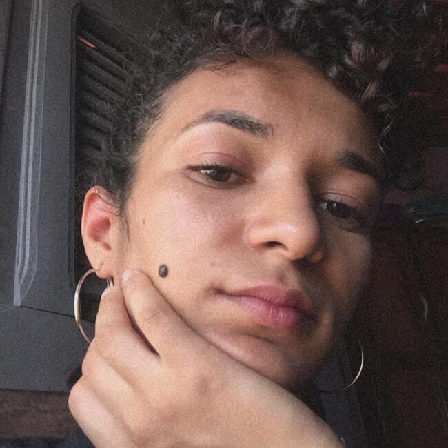 Babá em Fortaleza: Luana