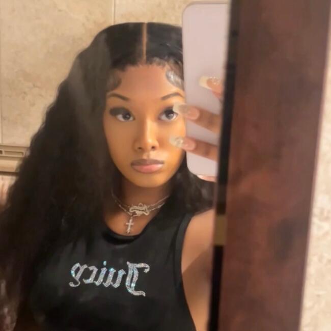 Babysitter in The Bronx: Naomi