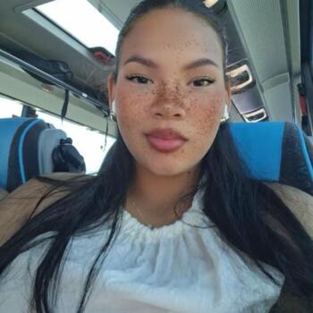 Babysitter in Schaarbeek: Iris brigitthe