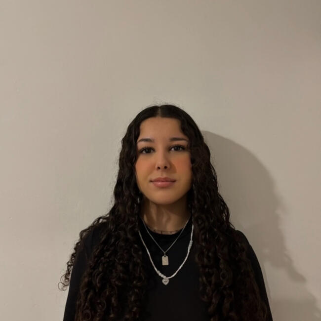 Babysitter in Saint-Médard-en-Jalles: Lilas