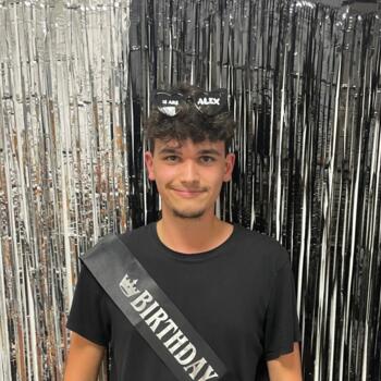 Babysitter in Vezin-le-Coquet: Alexis