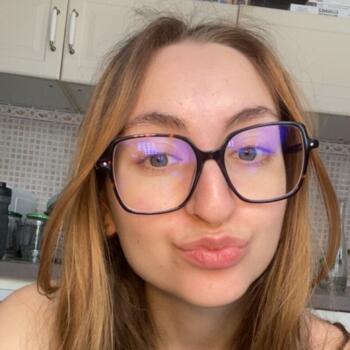 Babysitter in Villeurbanne: Chloë