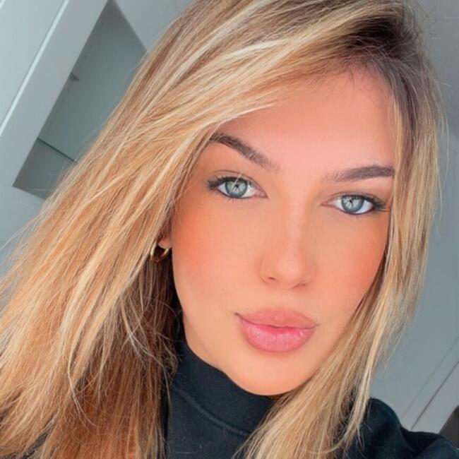 Babysitter em Lisboa: Thais