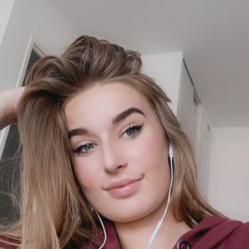 Baby-sitter in Douai: Chloe