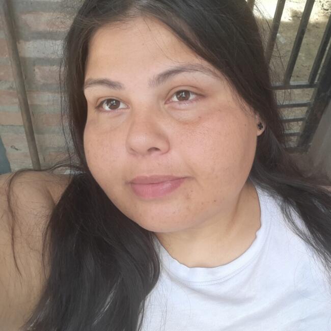Babysitter in Pilar: Daniela