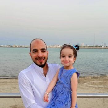وظيفة جليسة تستضيف الأطفال في بيتها في جدة: فرص عمل كجليسة أطفال Hatem