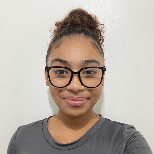 Babysitter in Athis-Mons: Aaliyah