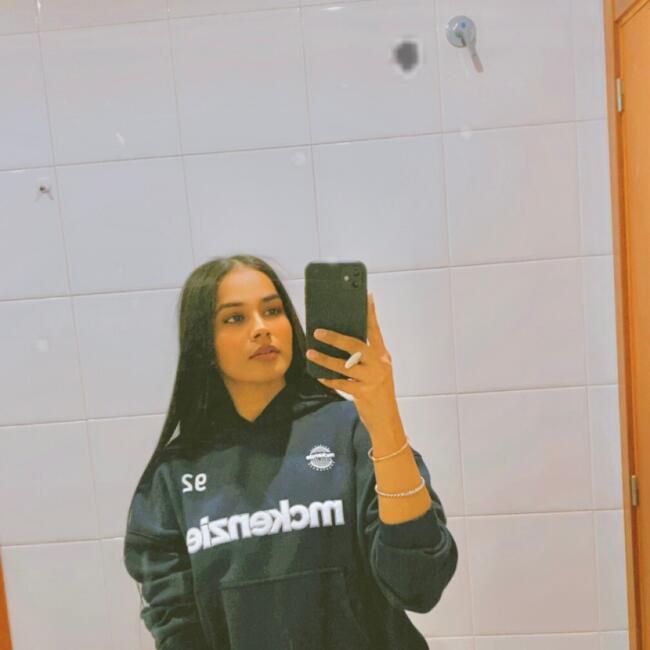 Niñera en Hospitalet de Llobregat: Reet