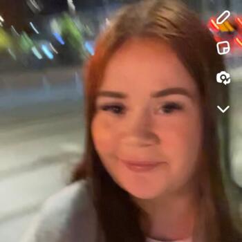 Barnevakt Asker: Nelly