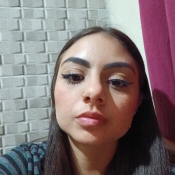 Babysitter in Praia Grande: Evelyn