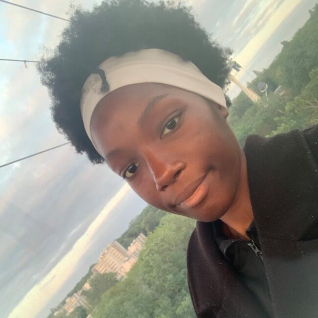 Babysitter in Paris: Khady