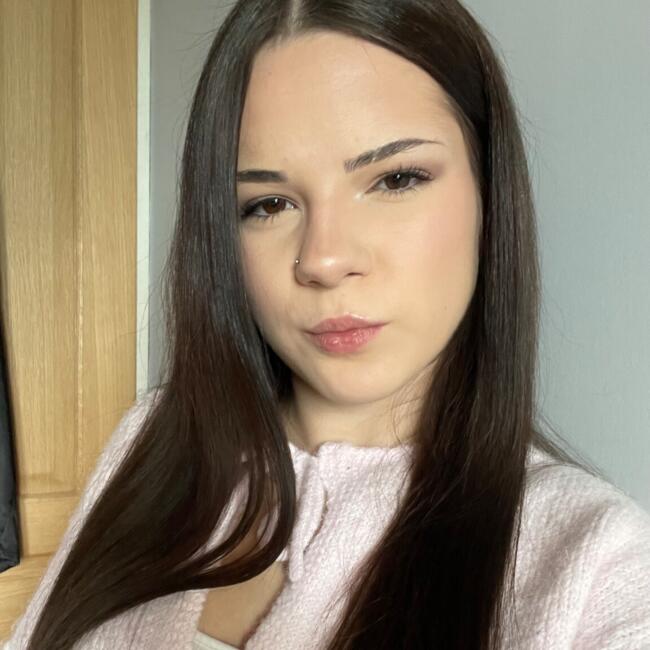 Babysitter in Bellegarde-en-Forez: Elsa