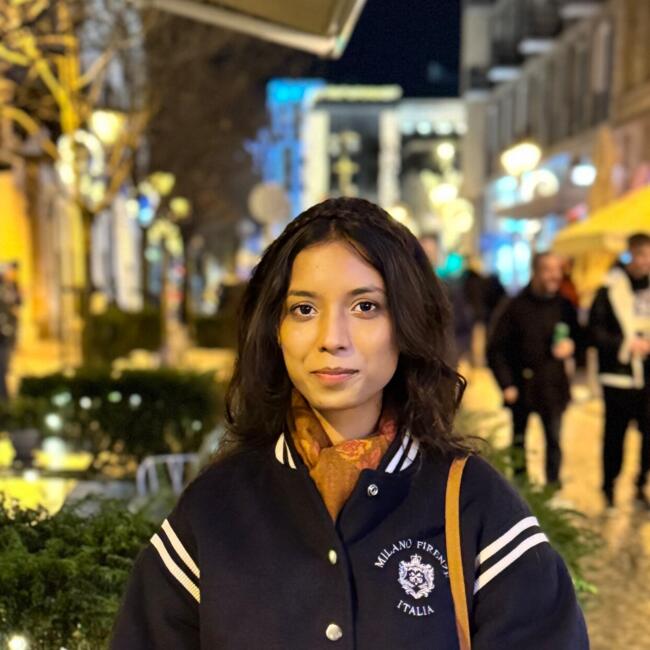 Babysitter in Budapest: Maheen