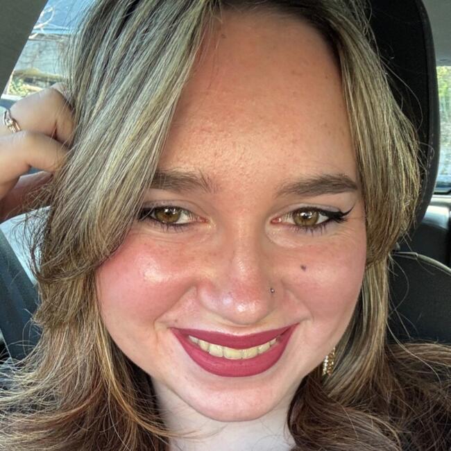 Babysitter in Artenay: Laurine