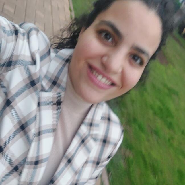 Babysitter in Casablanca: Hajar