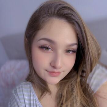 Babysitter in Delson: Theodora