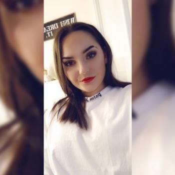Babysitter in Linz: Adina