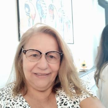 Babysitter Lisboa: Maria Auxiliadora Pereira sobr