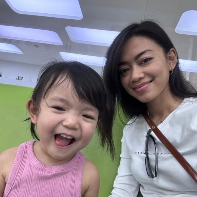 Babysitting job in Jazīrat Abū Z̧aby: Dina