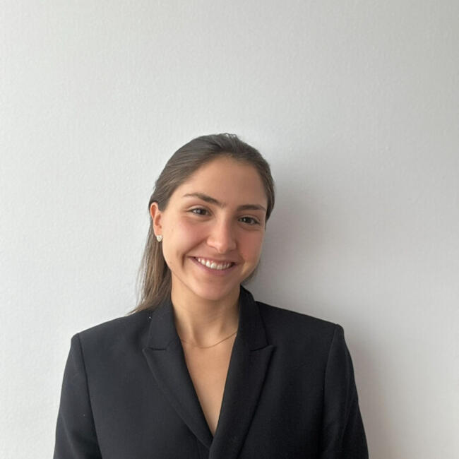 Babysitter in Sydney: Valeria