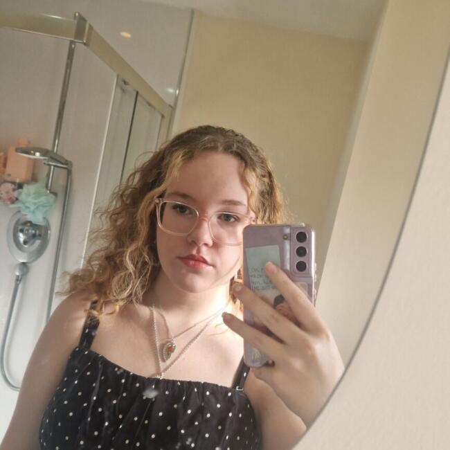 Babysitter in Dunstable: Tabitha