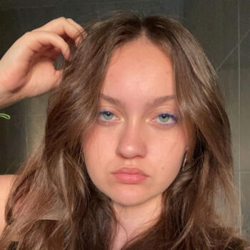 Babysitter in Le Taillan-Médoc: Emma