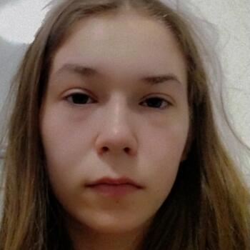 Babysitter in La Roche-sur-Yon: Ofelia