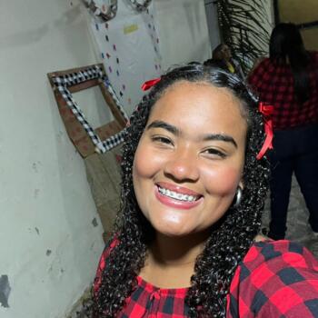 Babysitter in Mesquita: Gabriela