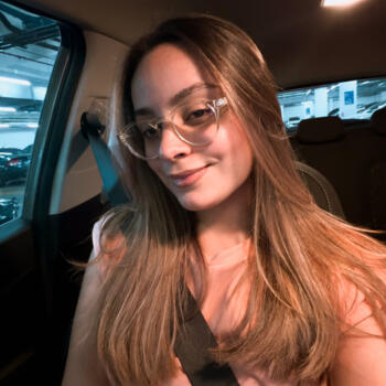 Babysitter in Brasília: Ana Lacerda